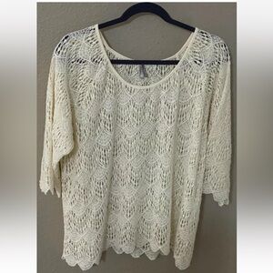 Creamy Off-White Ivory Lace TOP by VANITY women's LARGE  3/4 Sleeve & pretty hem